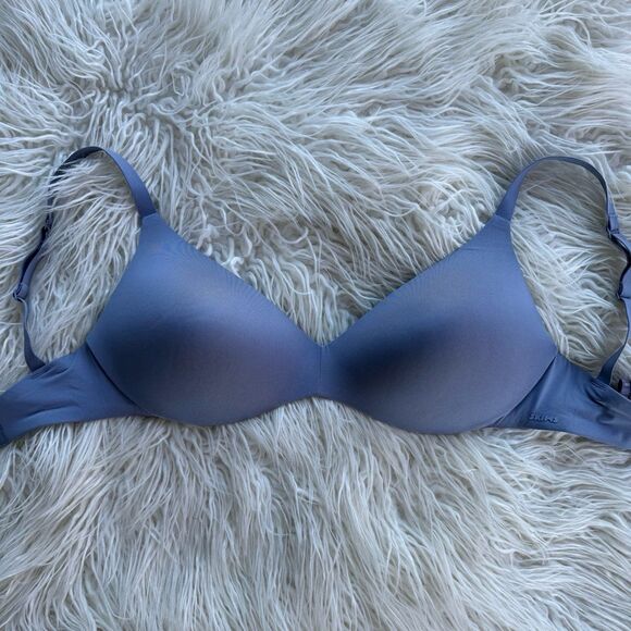 Skims Wireless Form Push up Bra Slate Size 32DDD - Picture 3 of 6